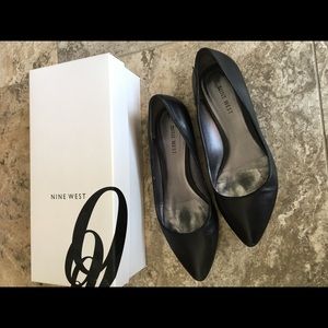 Nine West Naughty Black size 6